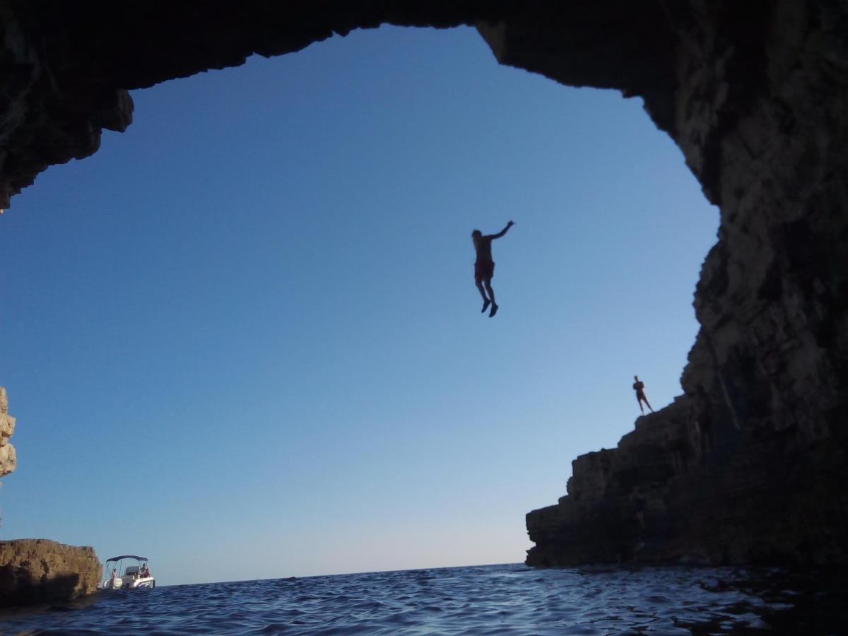 Batcave Lägenhet Pula Exteriör bild