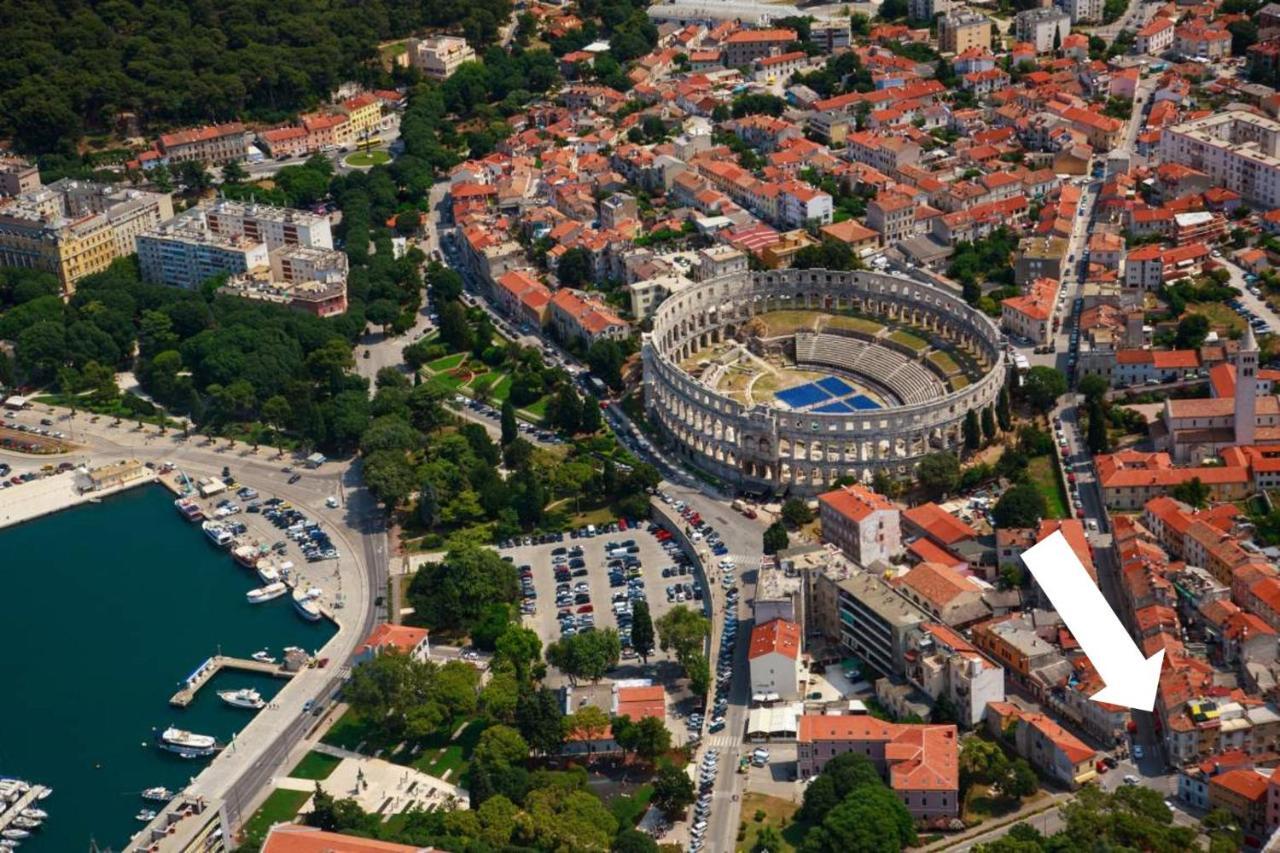 Batcave Lägenhet Pula Exteriör bild